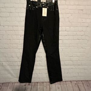🖤 Universal Thread Mid-Rise 80s Slim Faux Leather Jeans – Size 4R